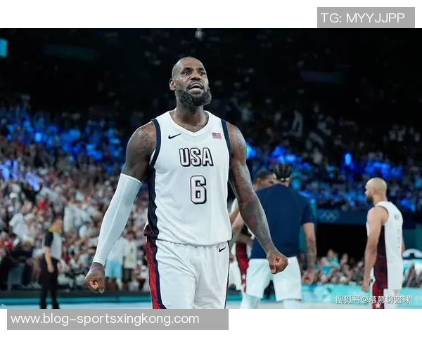 近45年内仅有詹姆斯文班和萨尔在21岁前单场达成30分10板5助2断2帽的壮举