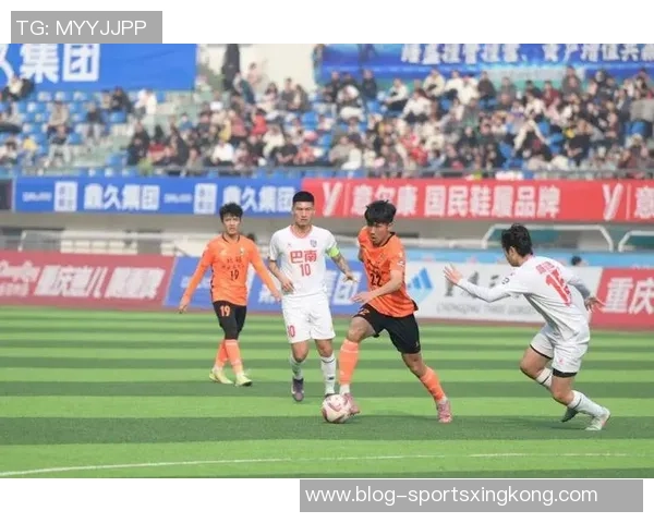 中乙球员参与业余赛事引发争议北碚队参赛资格遭质疑